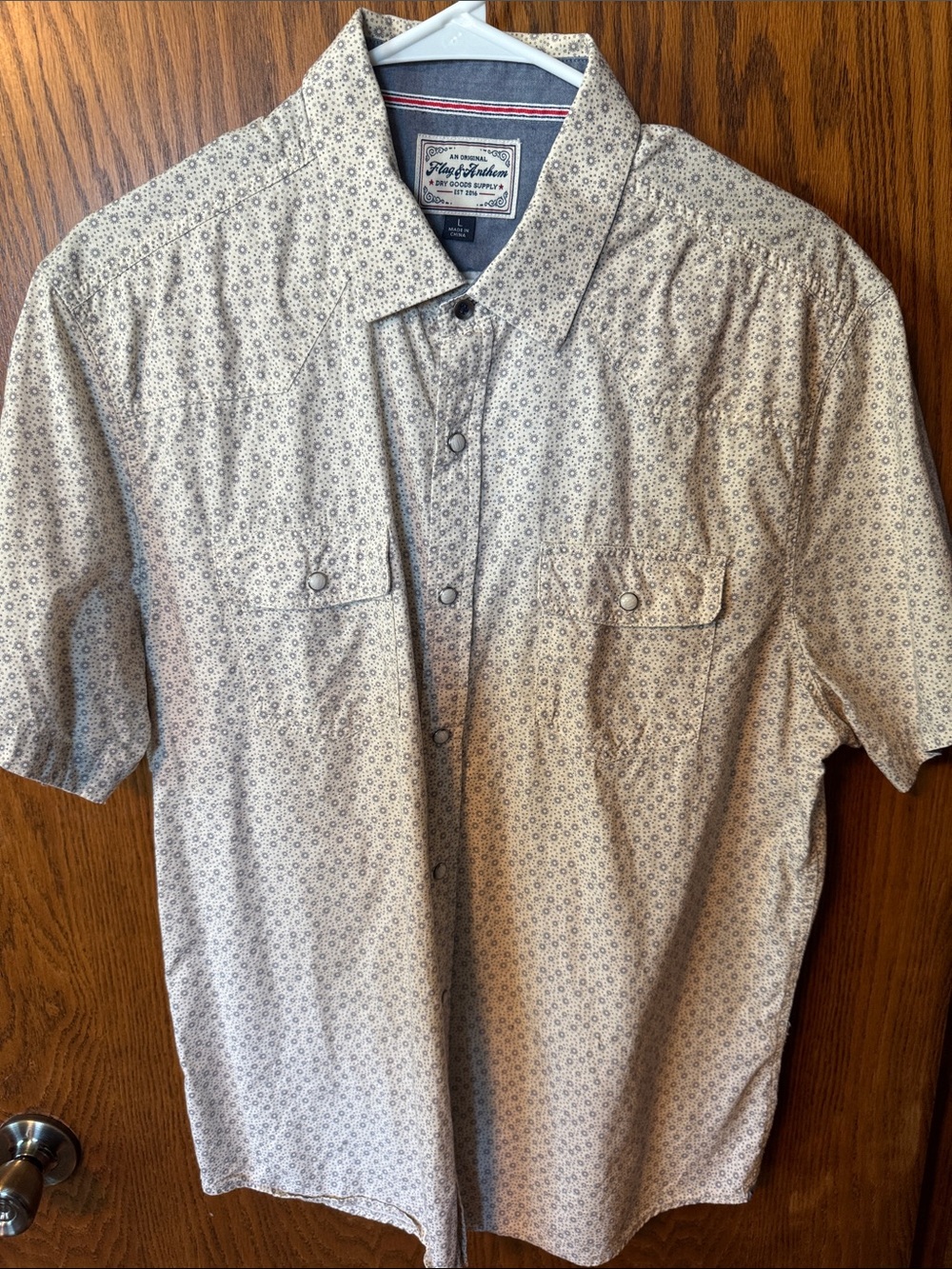 Flag & Anthem Men's Short Sleeve Button-Up Shirt - Light Beige Floral